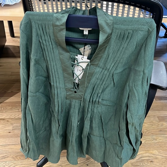 NWT Joie Micro Crepe Lace-Up Pleated Blouse Medium - Picture 5 of 6